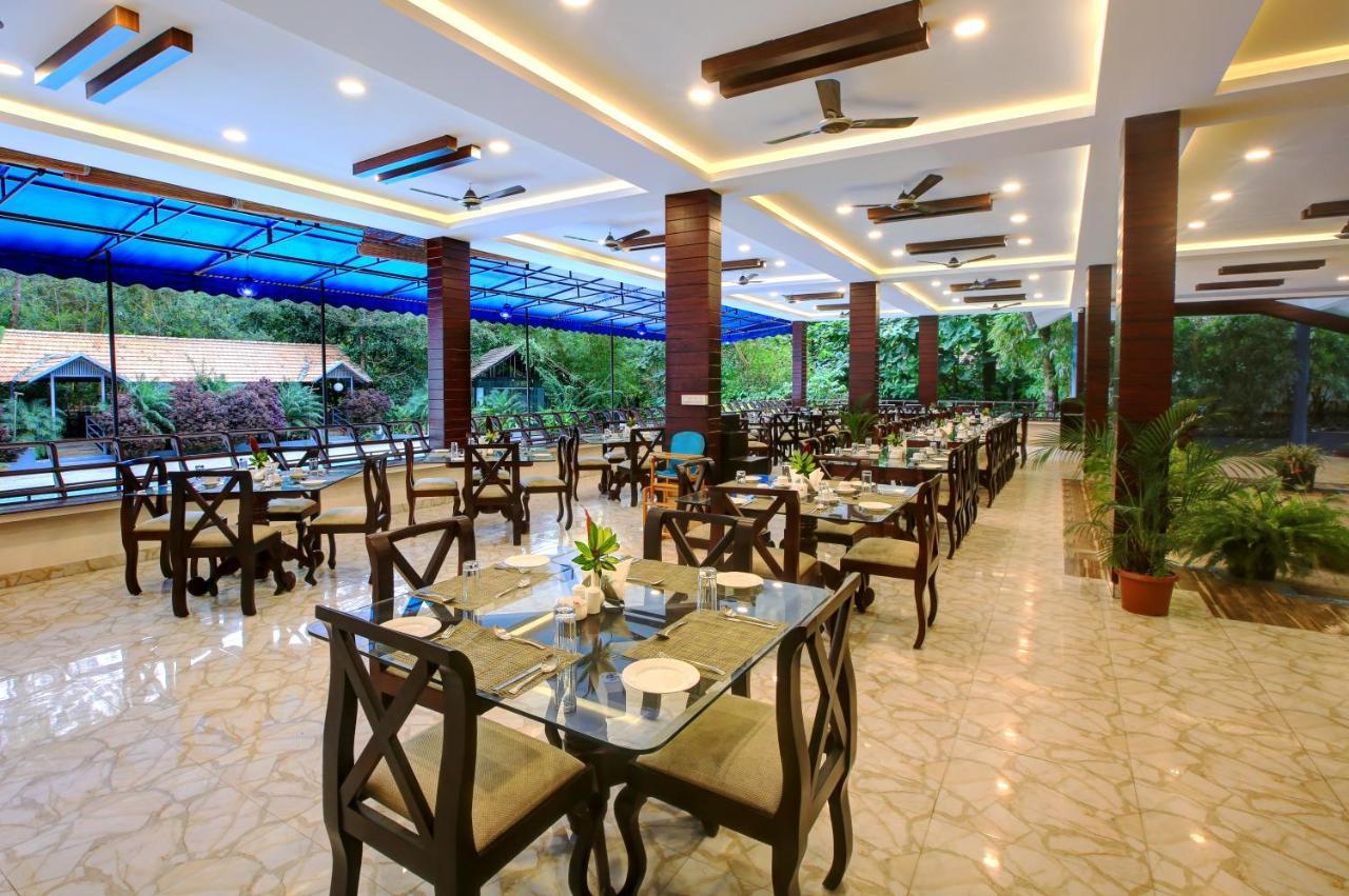 Gokulam Grand Resort & Spa, Coorg Kushālnagar Exteriör bild
