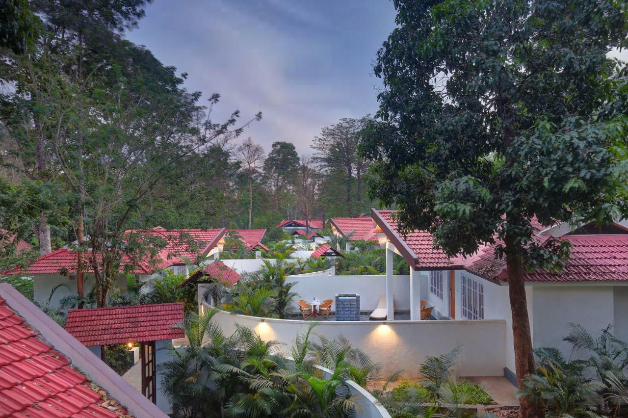 Gokulam Grand Resort & Spa, Coorg Kushālnagar Exteriör bild