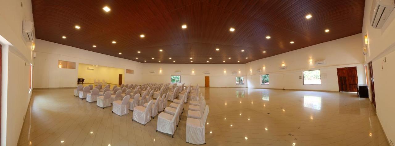 Gokulam Grand Resort & Spa, Coorg Kushālnagar Exteriör bild
