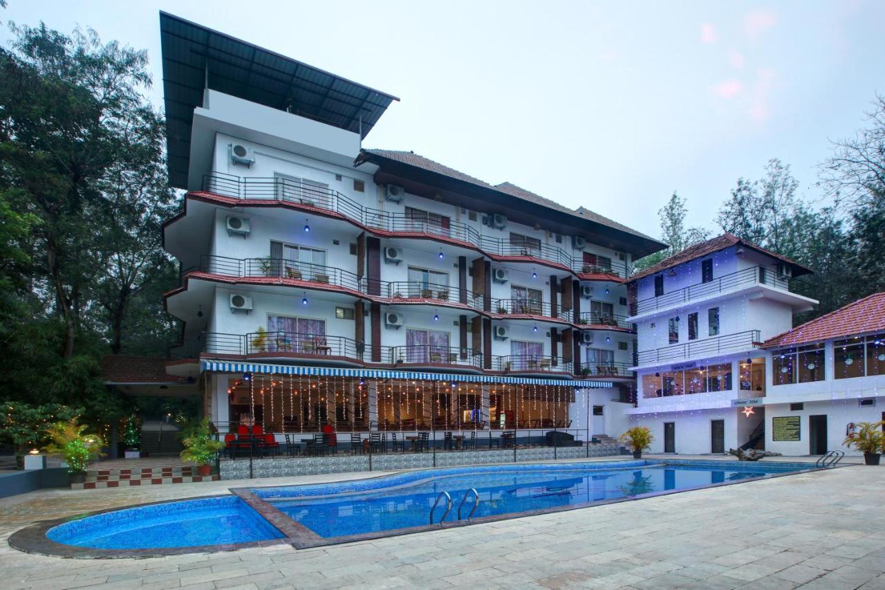 Gokulam Grand Resort & Spa, Coorg Kushālnagar Exteriör bild
